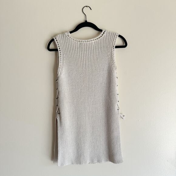 Cupcakes and Cashmere Cream Side Laced Tie Tunic Sleeveless Sweater - Small - Picture 6 of 7